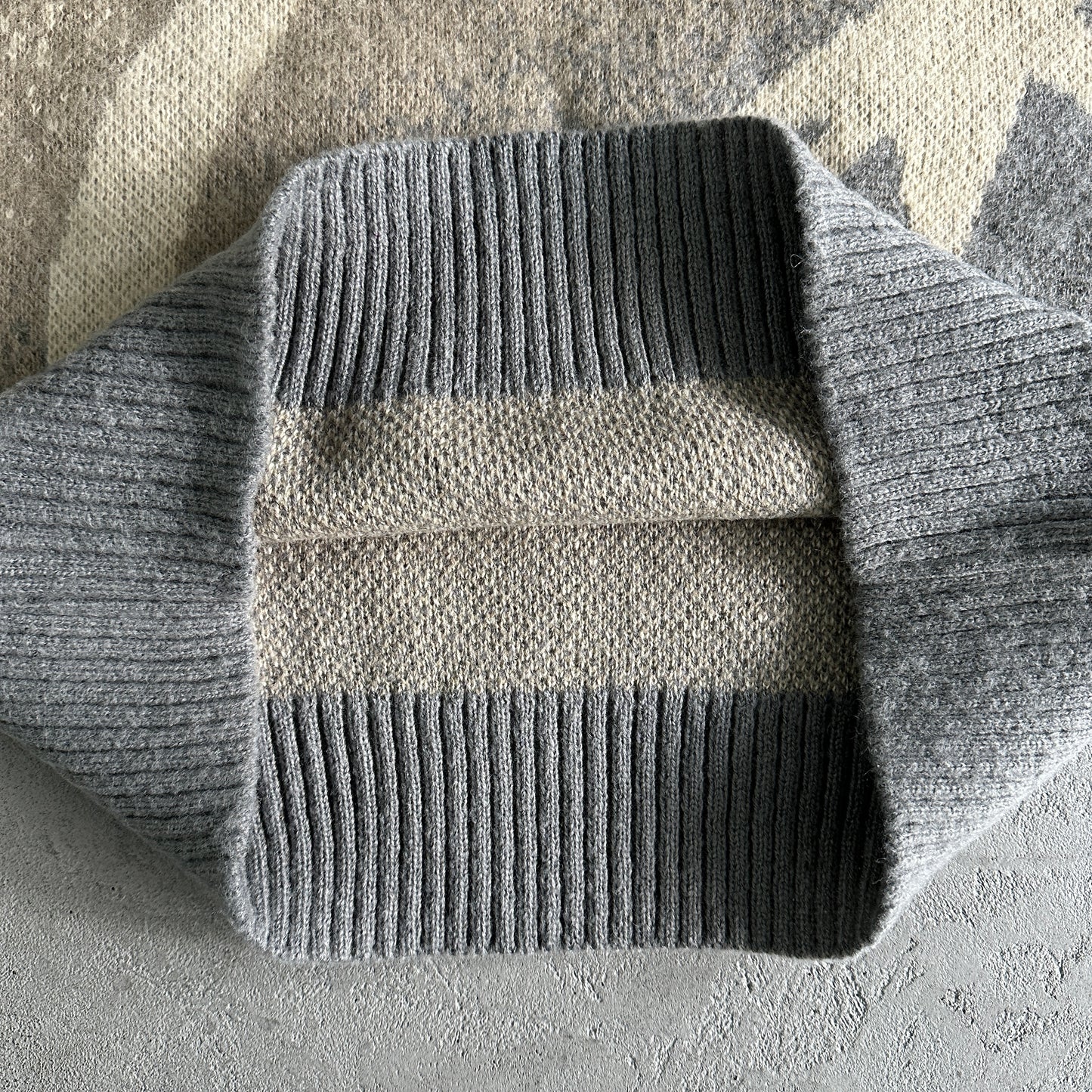 Corteiz small Cream Jumper star mohairknit sweater