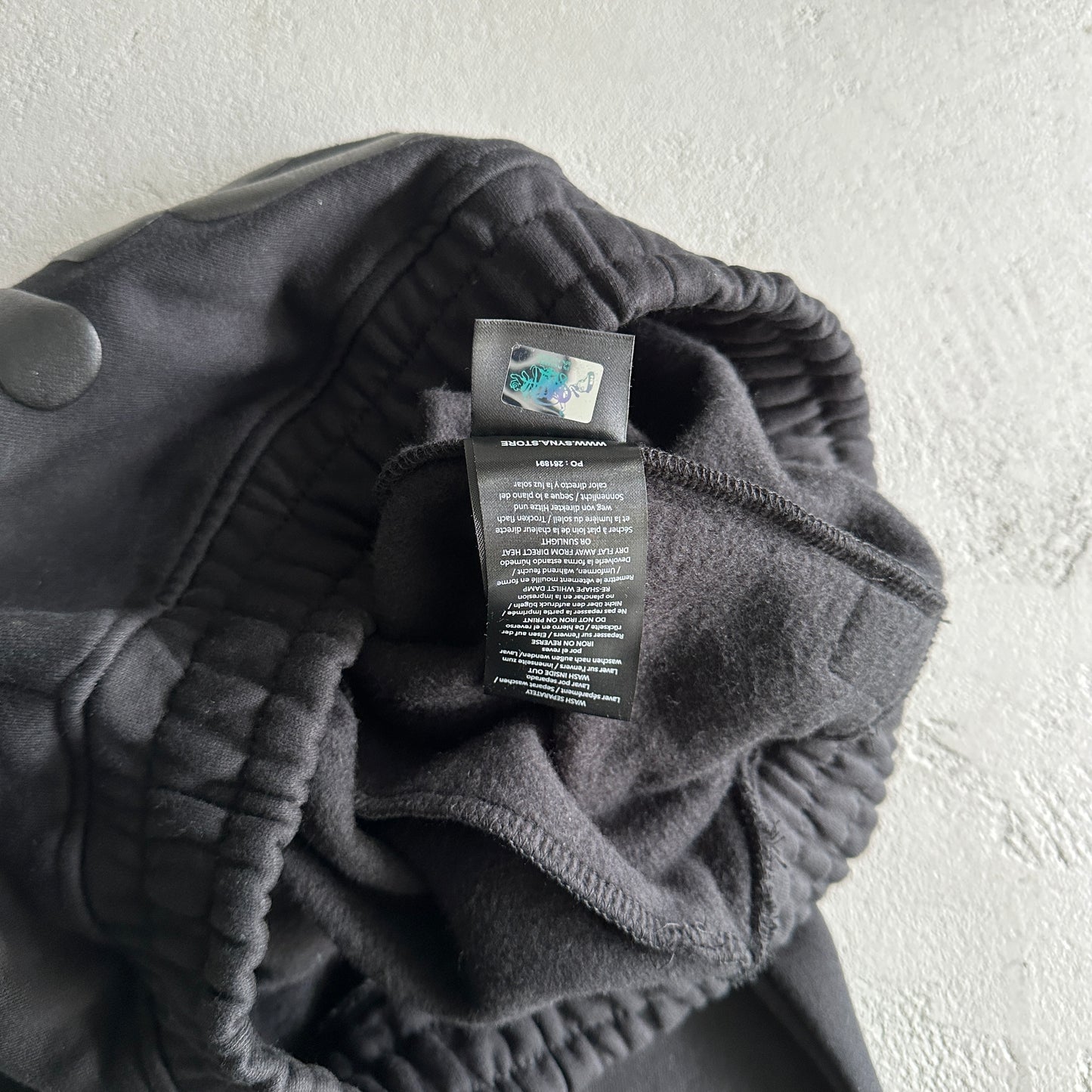 Syna World small round neck suit-black