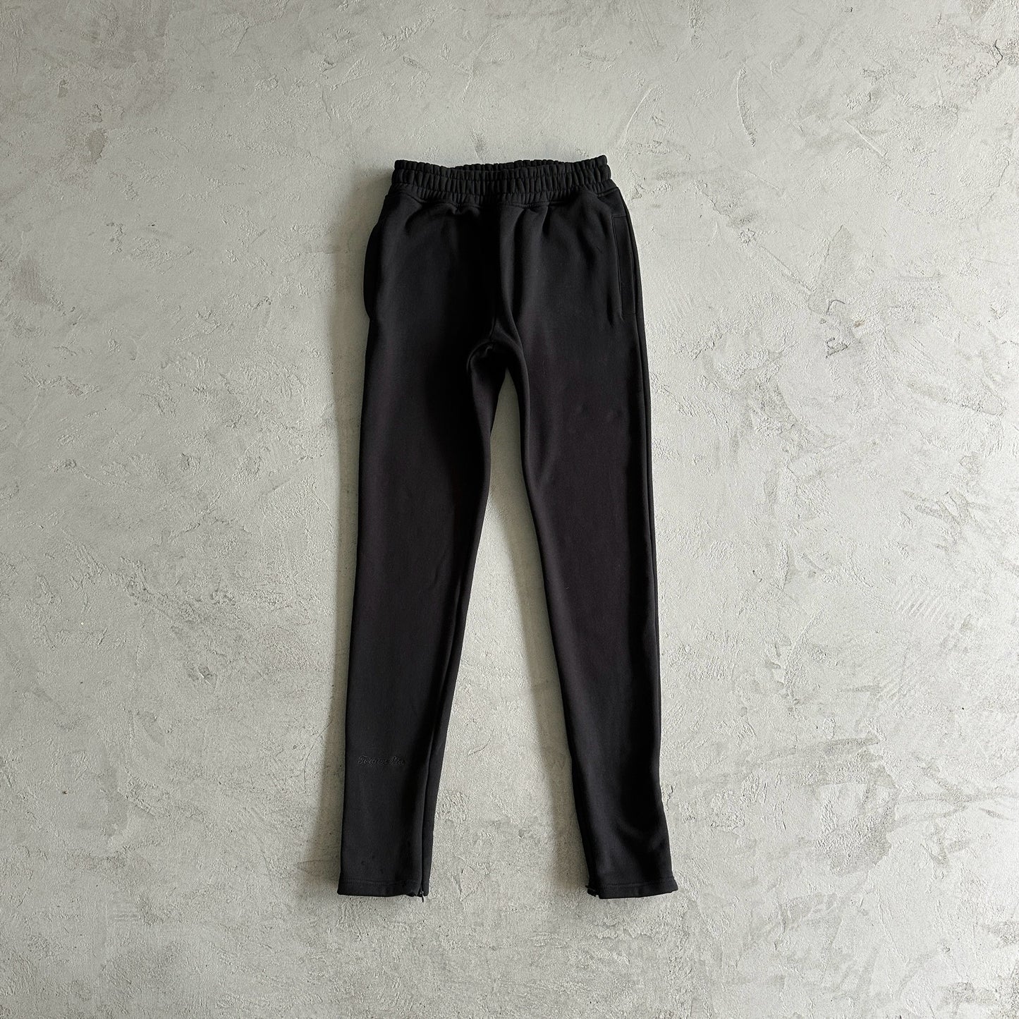 Syna World small round neck suit-black